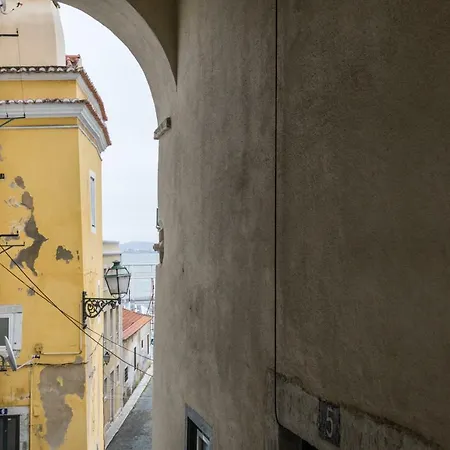 Cozy And Confortable Your Alfama Story Лісабон