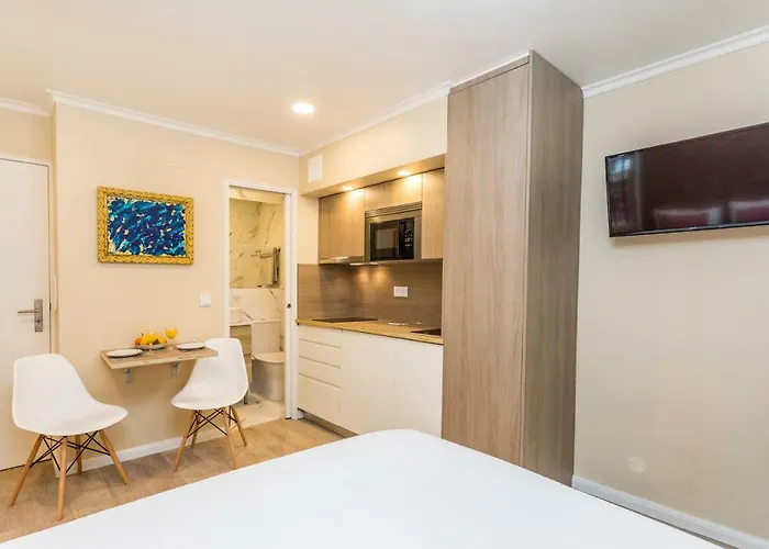 Cozy And Confortable Your Alfama Story *