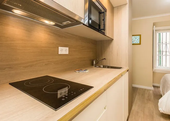 Cozy And Confortable Your Alfama Story Лісабон