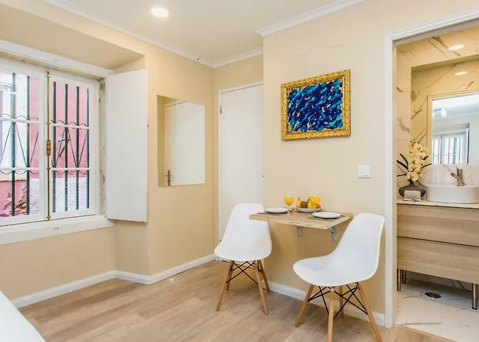 Cozy And Confortable Your Alfama Story