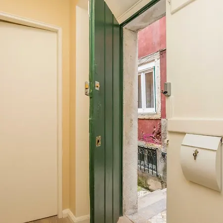 Cozy And Confortable Your Alfama Story Apartment